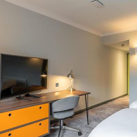Village Hotel Cardiff Zewnętrze zdjęcie