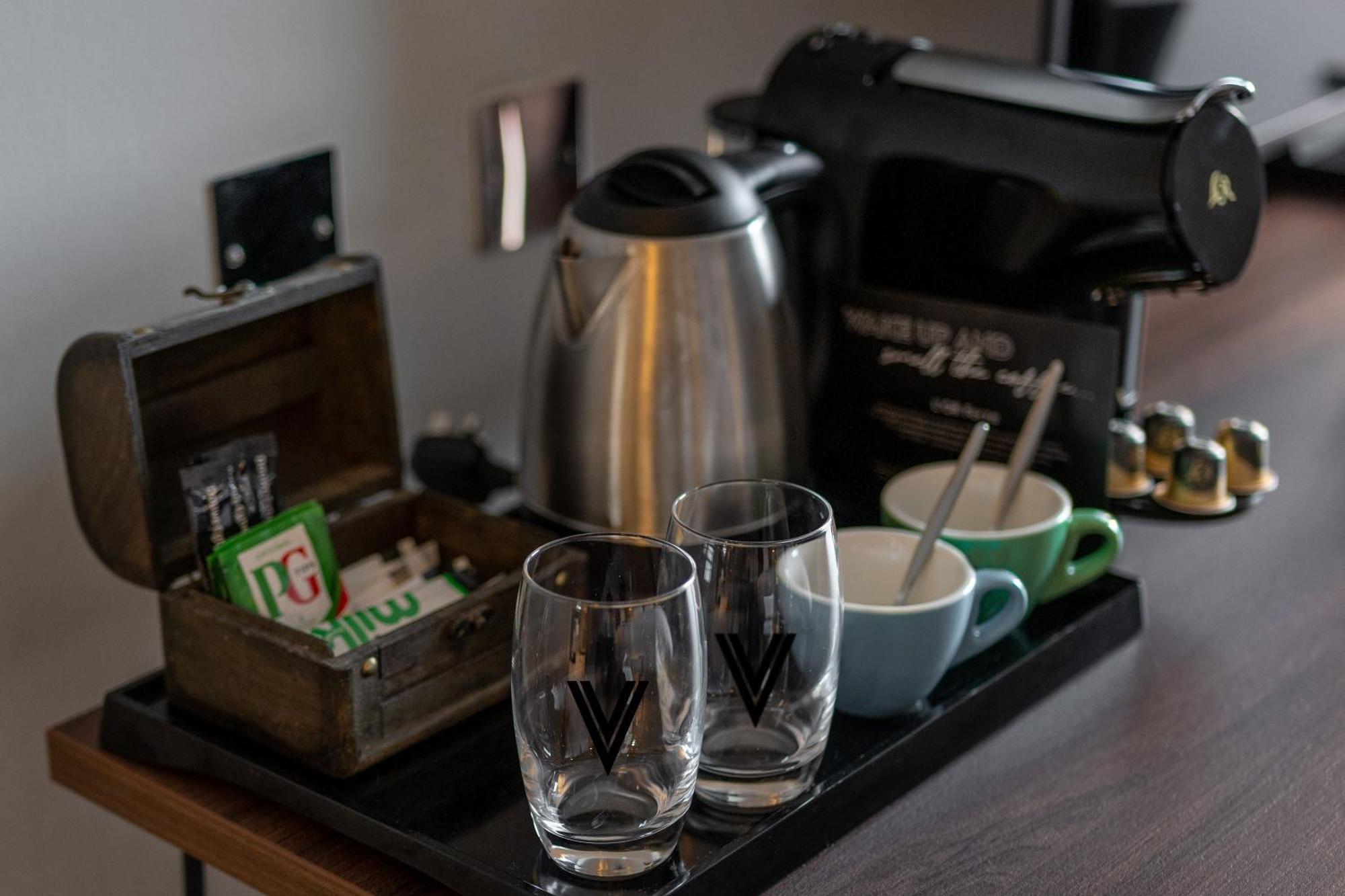 Village Hotel Cardiff Zewnętrze zdjęcie