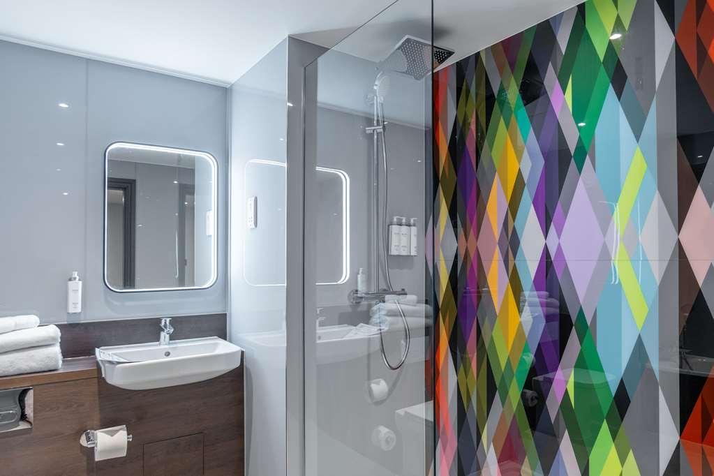 Village Hotel Cardiff Pokój zdjęcie