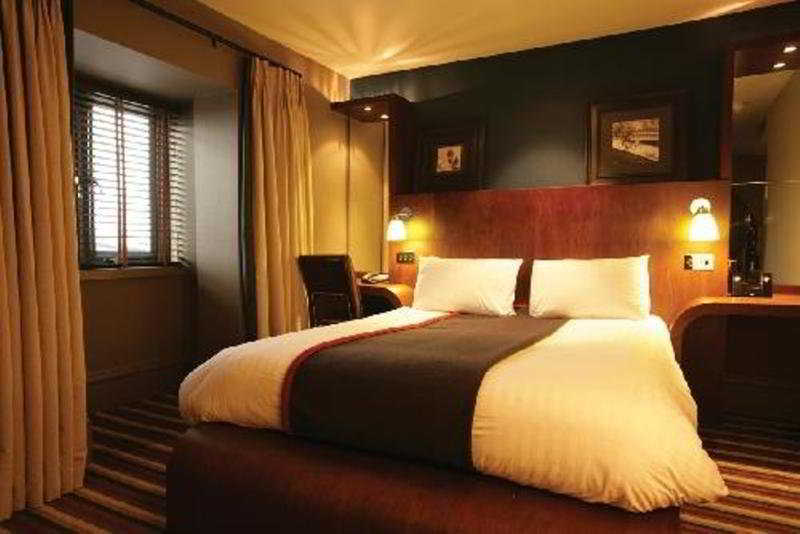 Village Hotel Cardiff Zewnętrze zdjęcie