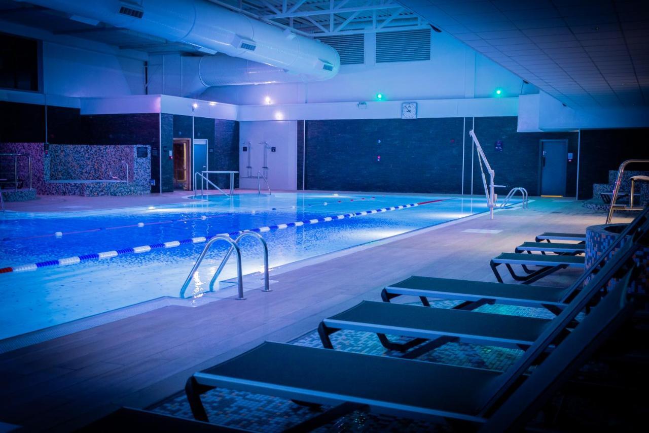Village Hotel Cardiff Zewnętrze zdjęcie